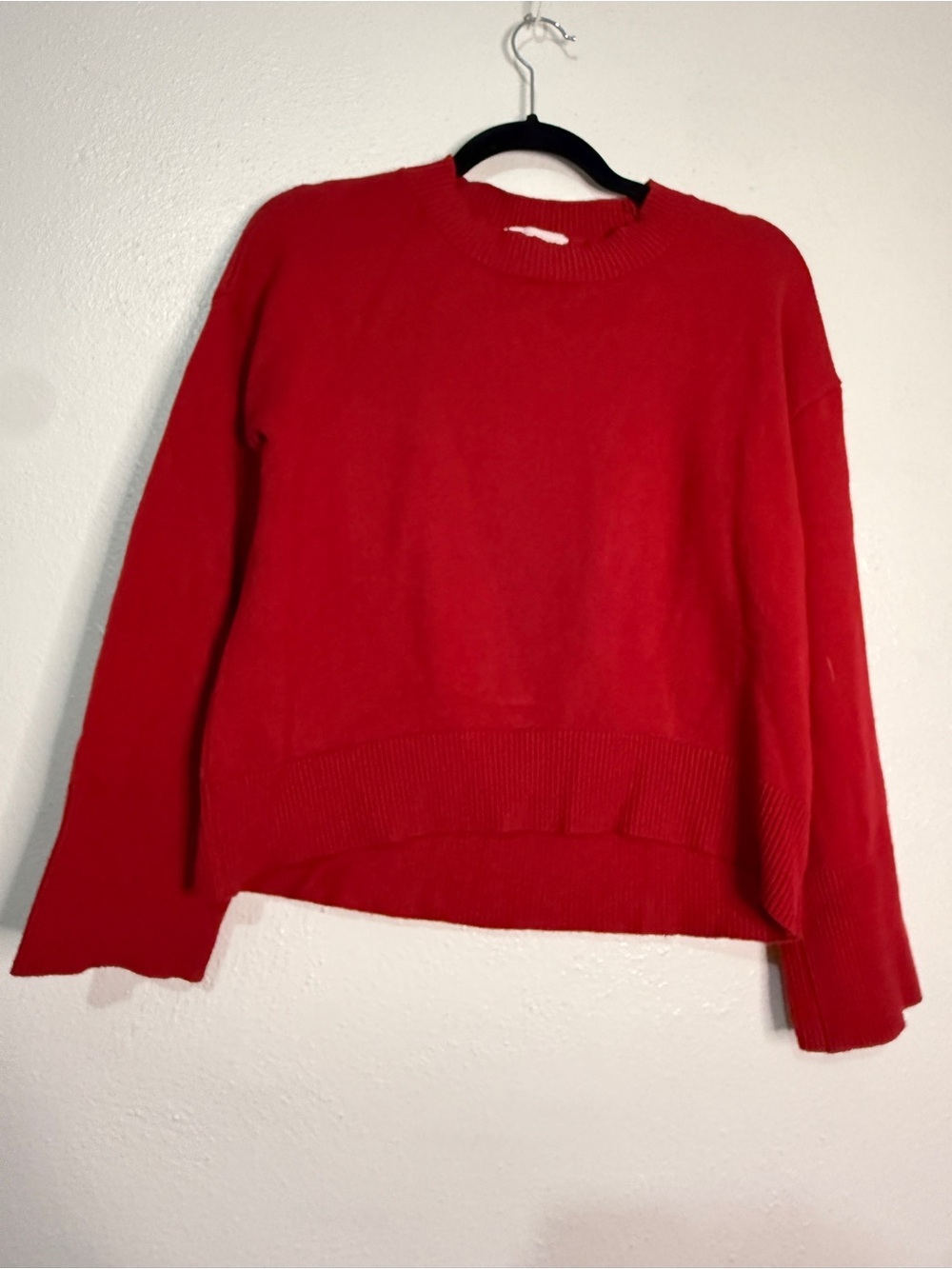 Olive + Oak Red Crewneck Women's Sweater - Classic Knit. Sz M.